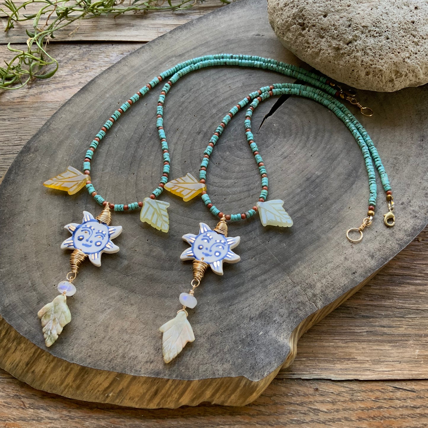 Sol En El Jardin necklace, Folk Ceramic Sun pendant