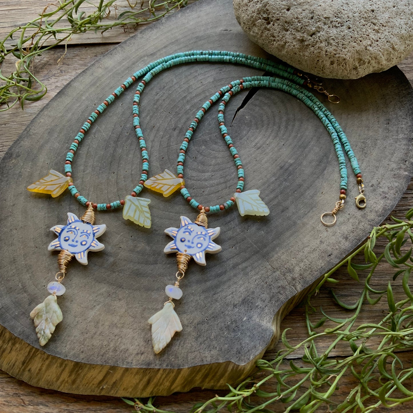 Sol En El Jardin necklace, Folk Ceramic Sun pendant