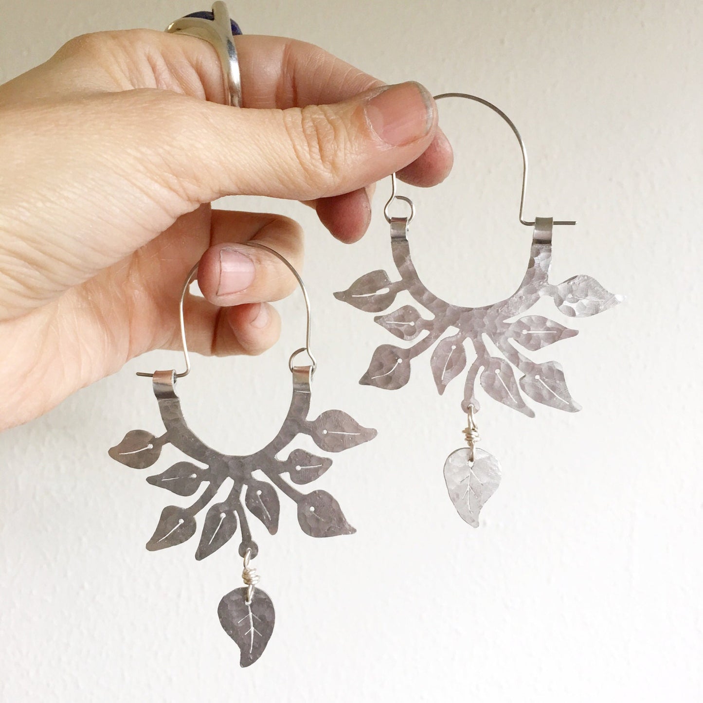 Handmade Pothos Leaf Hoop Earrings: Hammered Aluminum Botanical Jewelry