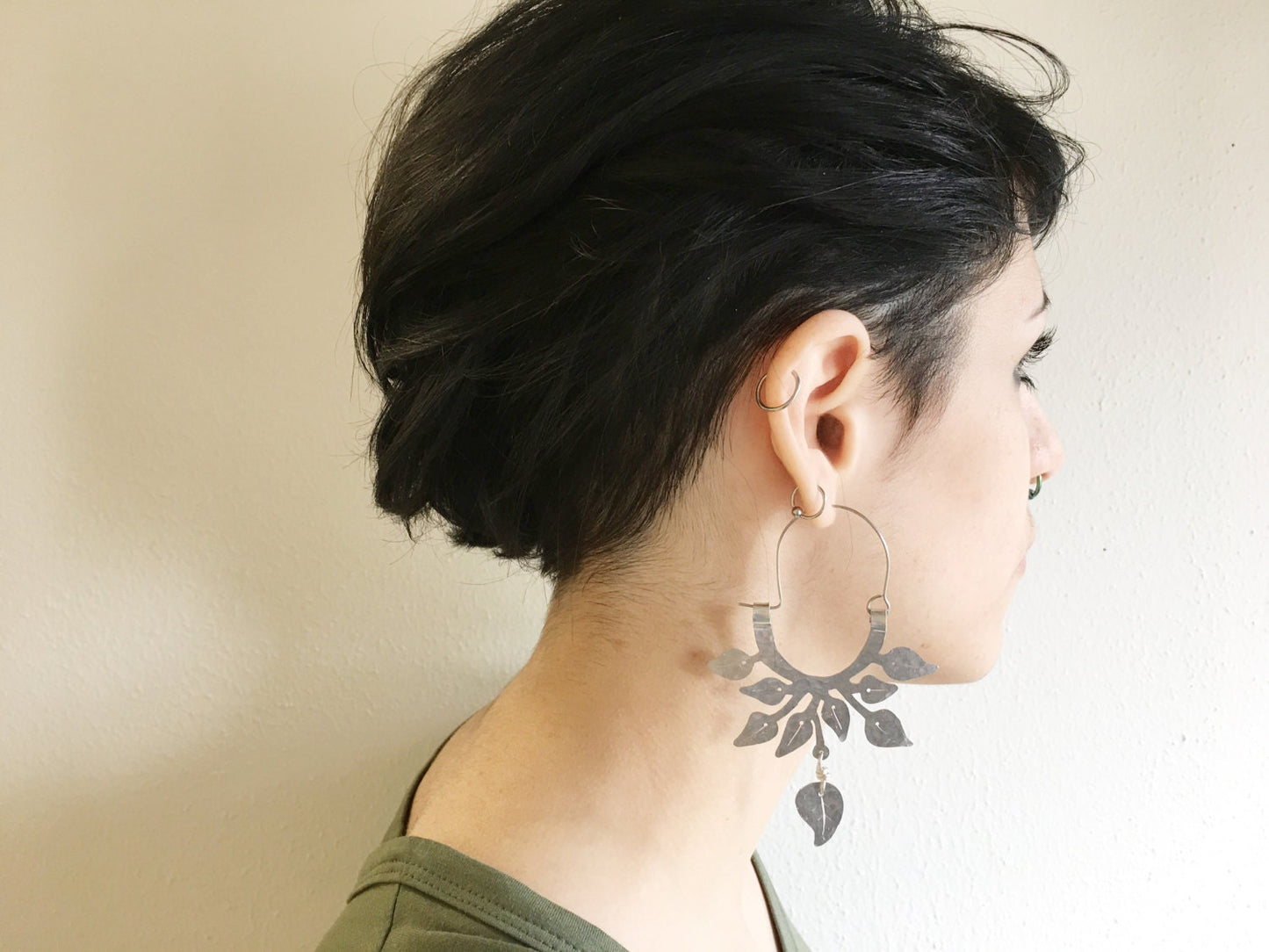 Handmade Pothos Leaf Hoop Earrings: Hammered Aluminum Botanical Jewelry