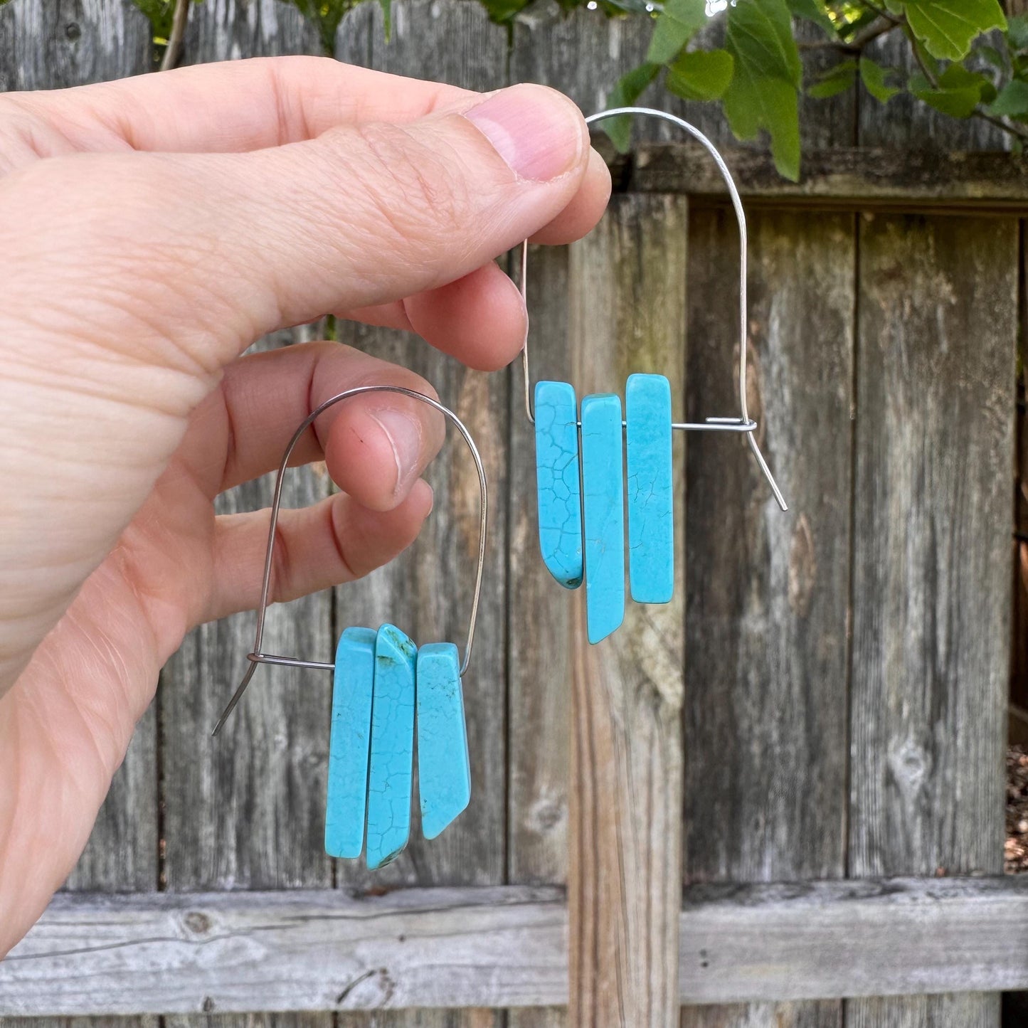 Blue Magnesite Stone Hoop Earrings: Modern Southwestern Style