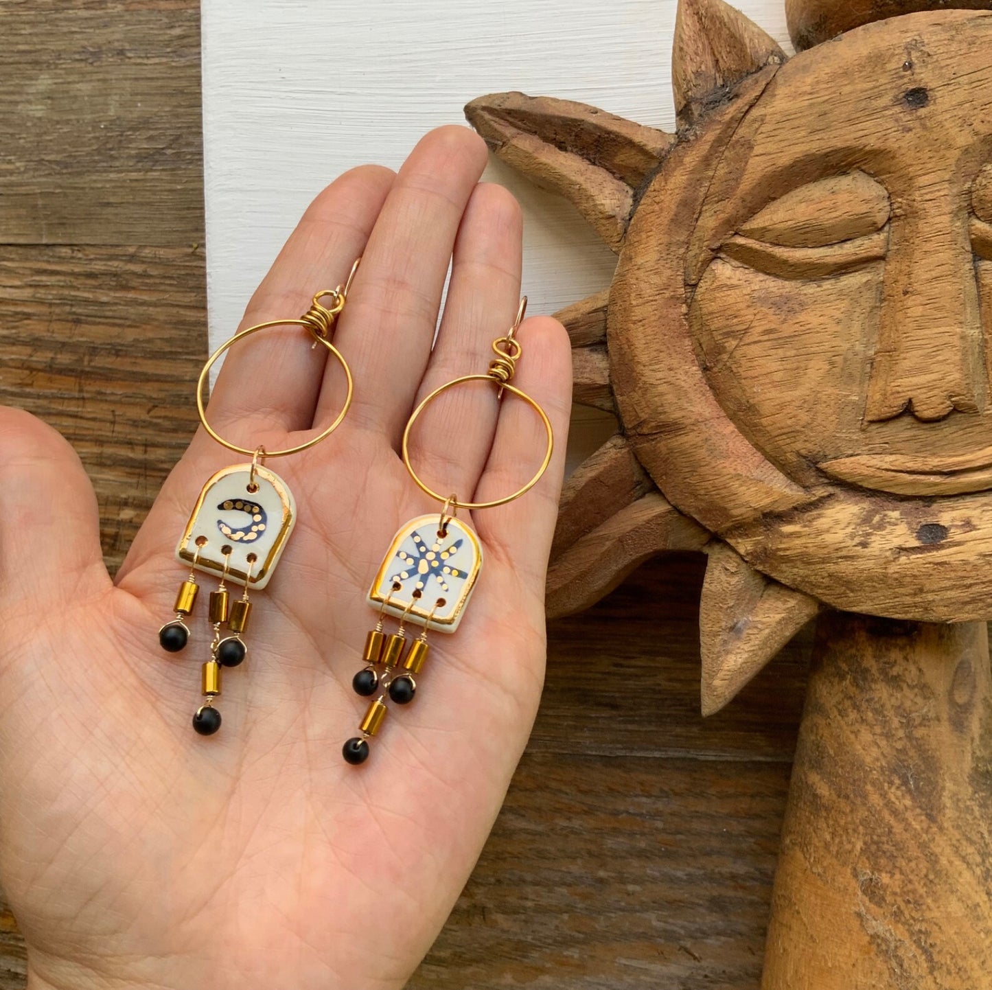 Ceramic Sol y Luna, mismatch fringe earrings