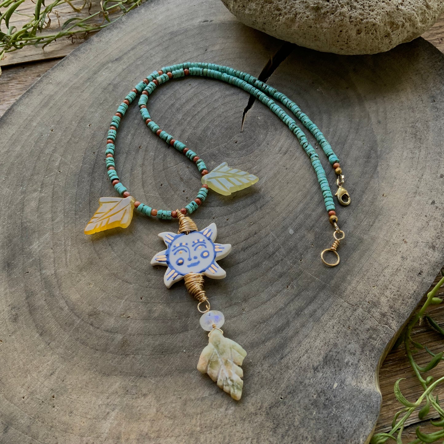 Sol En El Jardin necklace, Folk Ceramic Sun pendant