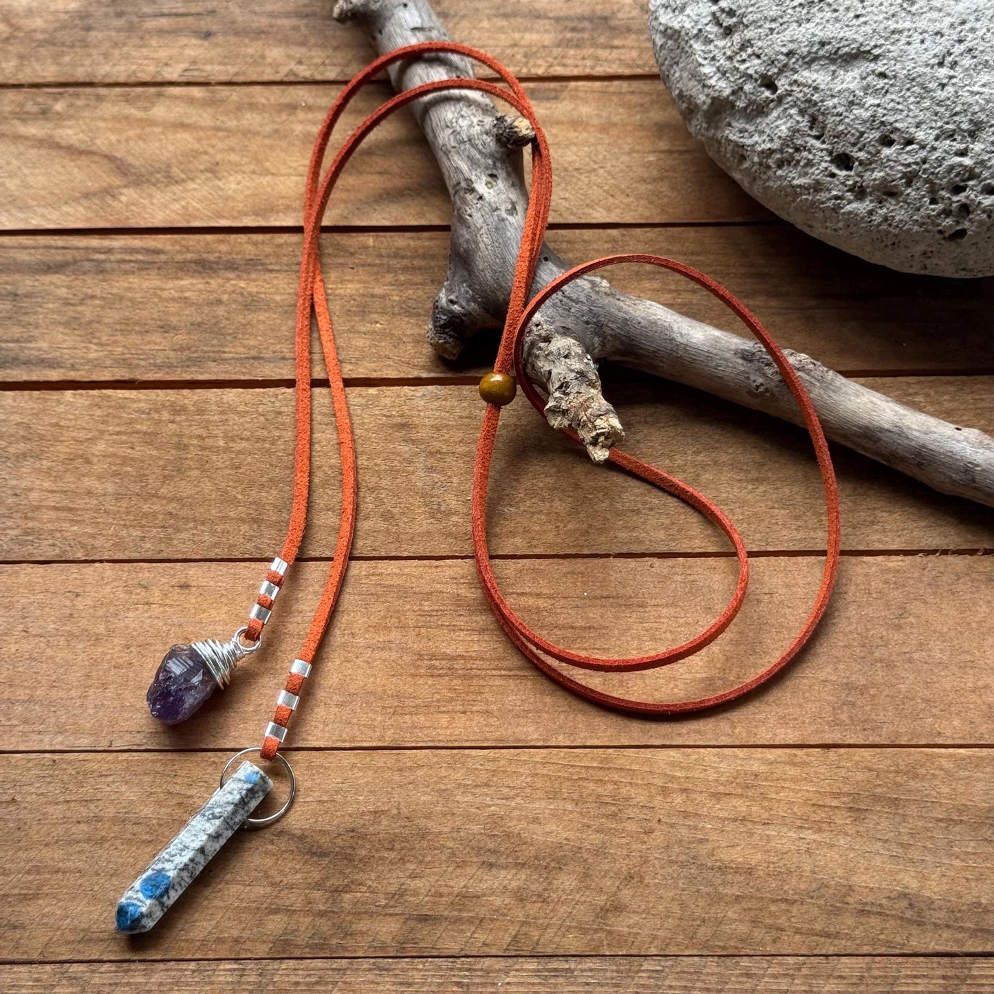 K2 Azurite & Raw Amethyst Bolo Tie – Terracotta Vegan Suede Cord