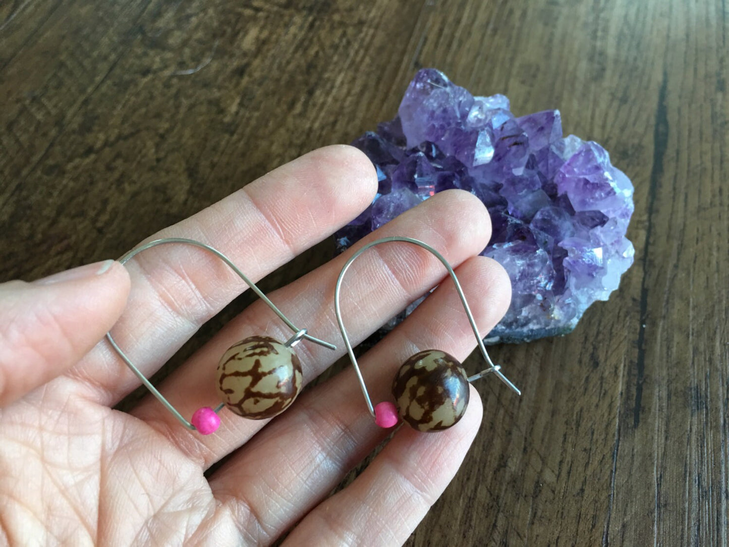 Bodhi Seed Hoop Earrings: Stainless Steel, Magnesite Accent