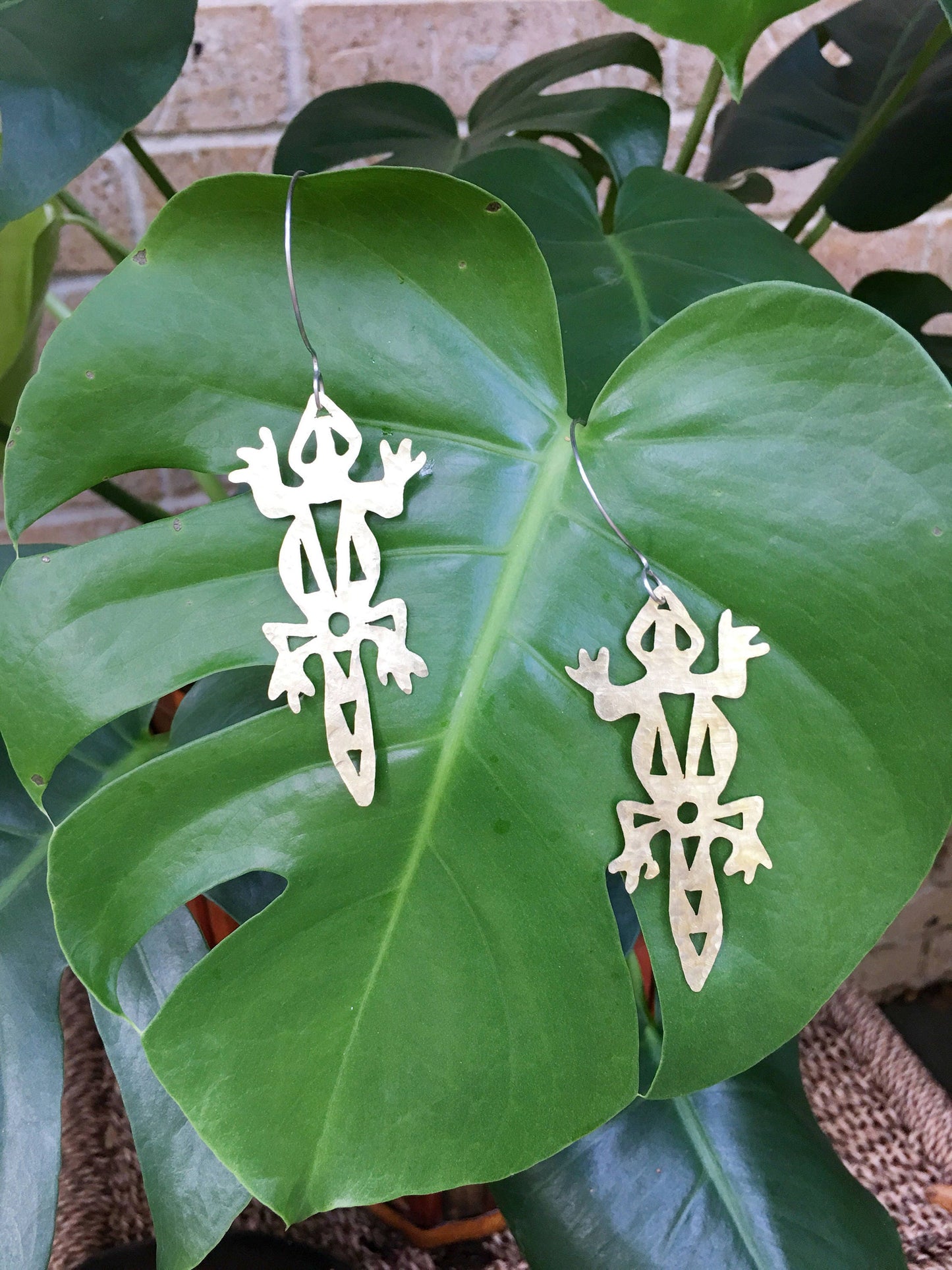Handmade Metal Lizard Earrings: Tribal Geometric Design