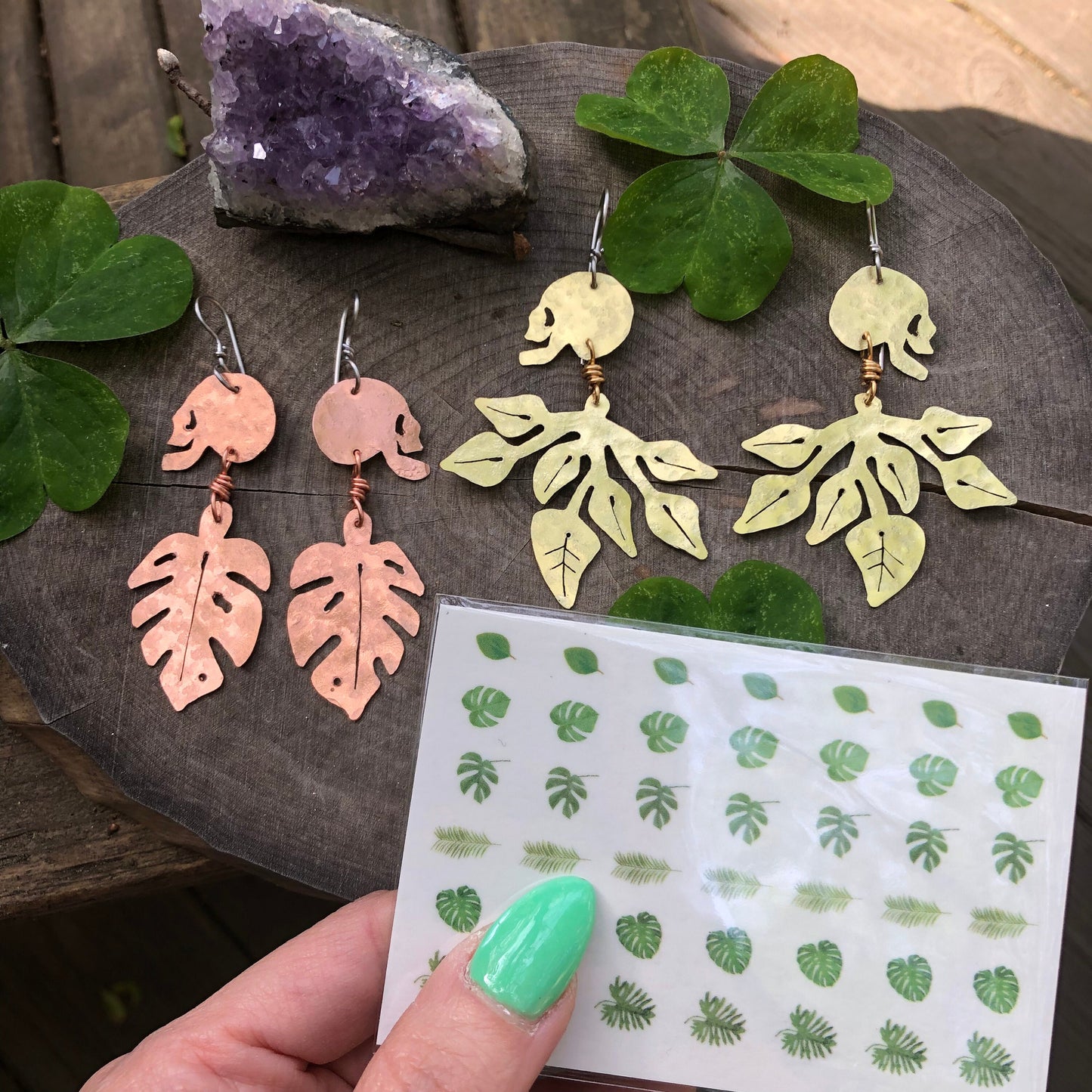 Skull and plant earrings,  Dia De Las Plantas earrings , day of the dead jewelry