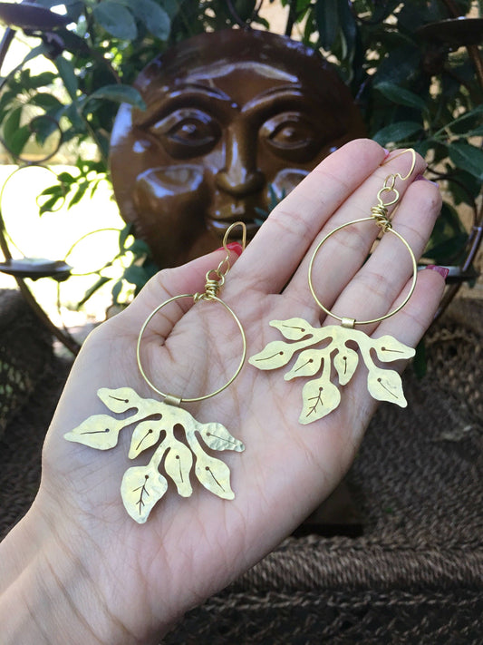 Houseplant earrings , Hammered metal pothos plant hoops, Greenery dangle earrings