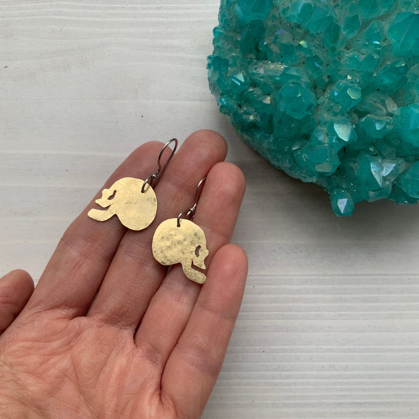 Handmade Metal Skull Dangle Earrings: Edgy Cutout Design