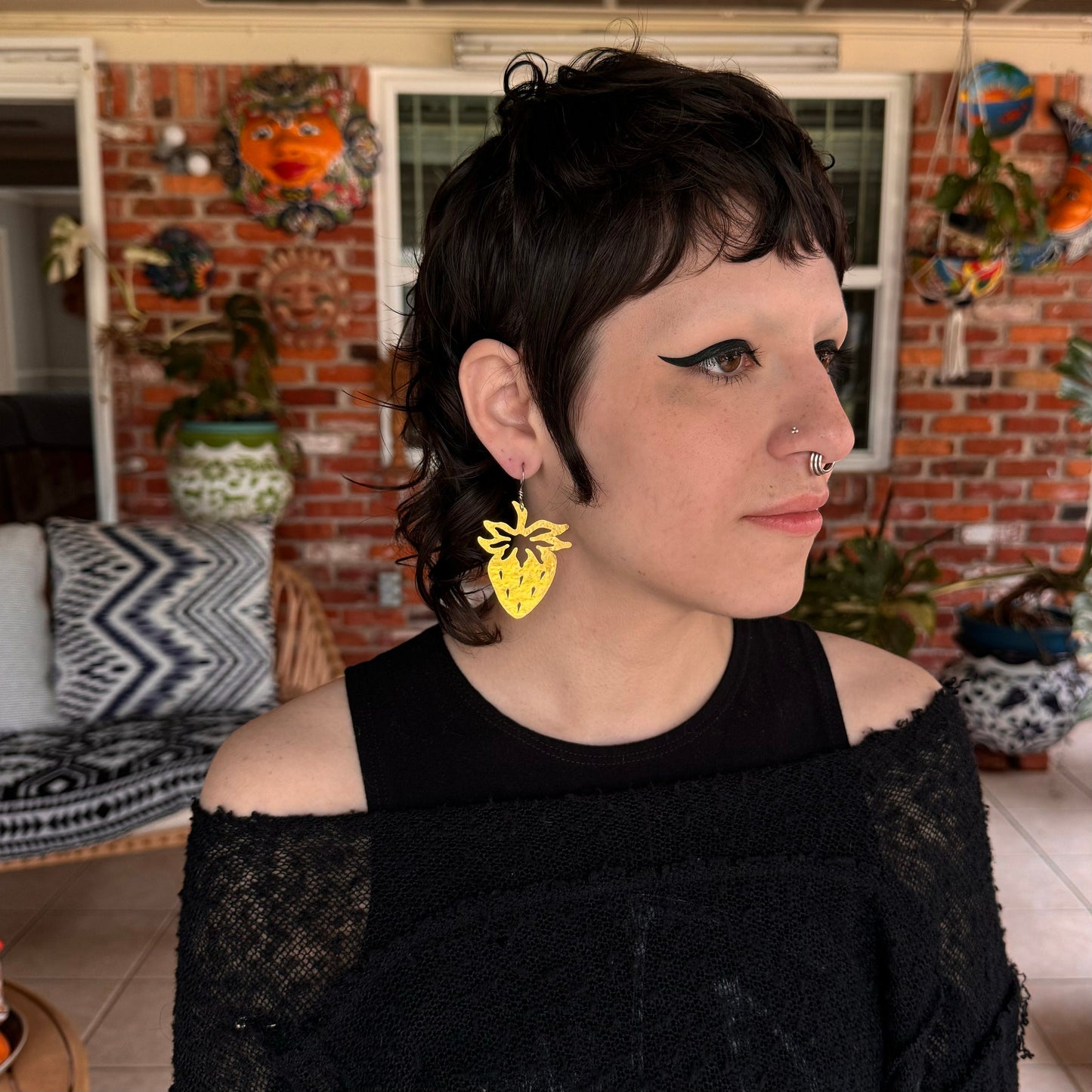 Hammered Brass Strawberry Earrings: Fresh Folksy Style