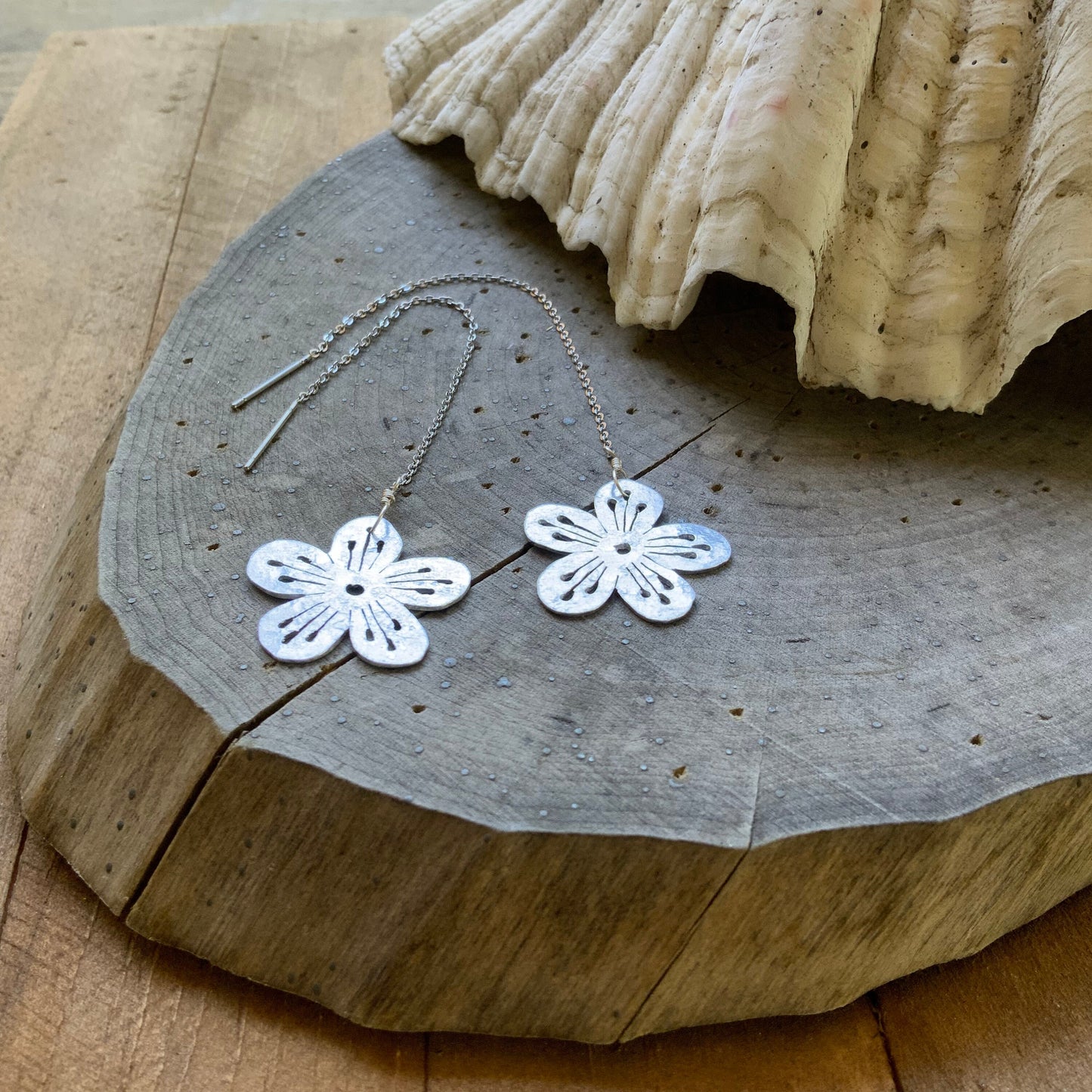 Daisy threader earrings, little flower dangle earrings, floral jewelry