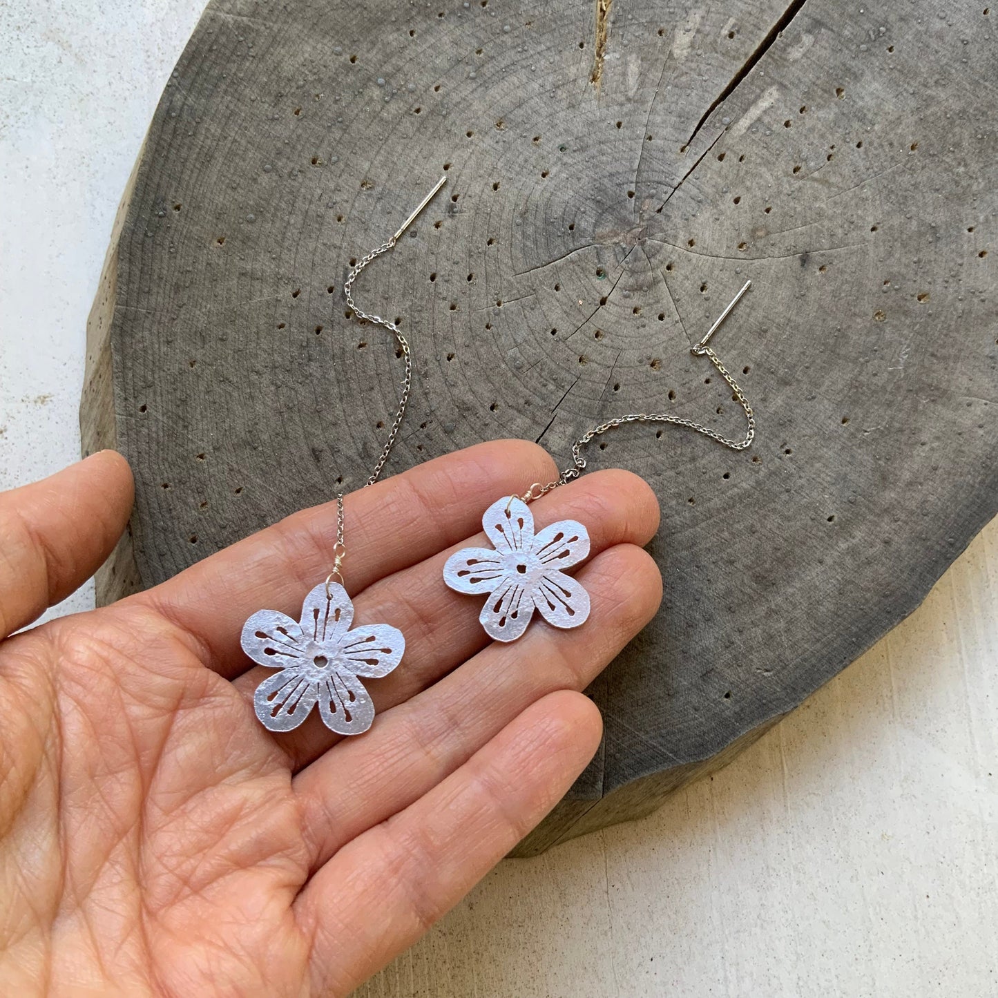 Daisy threader earrings, little flower dangle earrings, floral jewelry