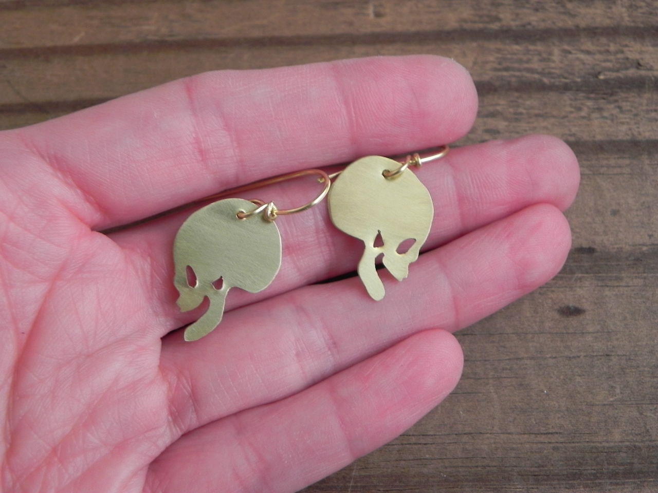 Handmade Metal Skull Dangle Earrings: Edgy Cutout Design