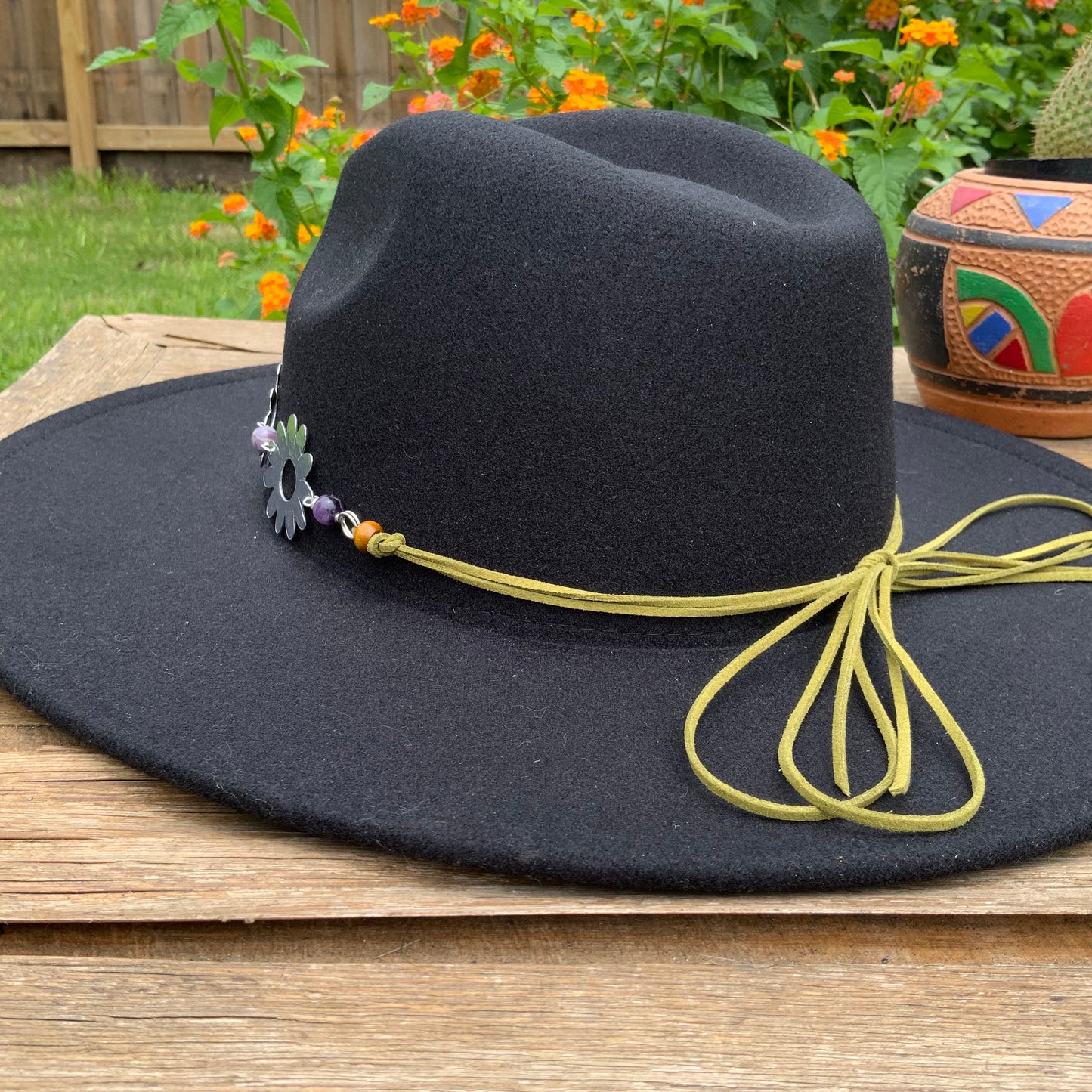 Daisy Hat Band: Handmade Flower Crown with Amethyst