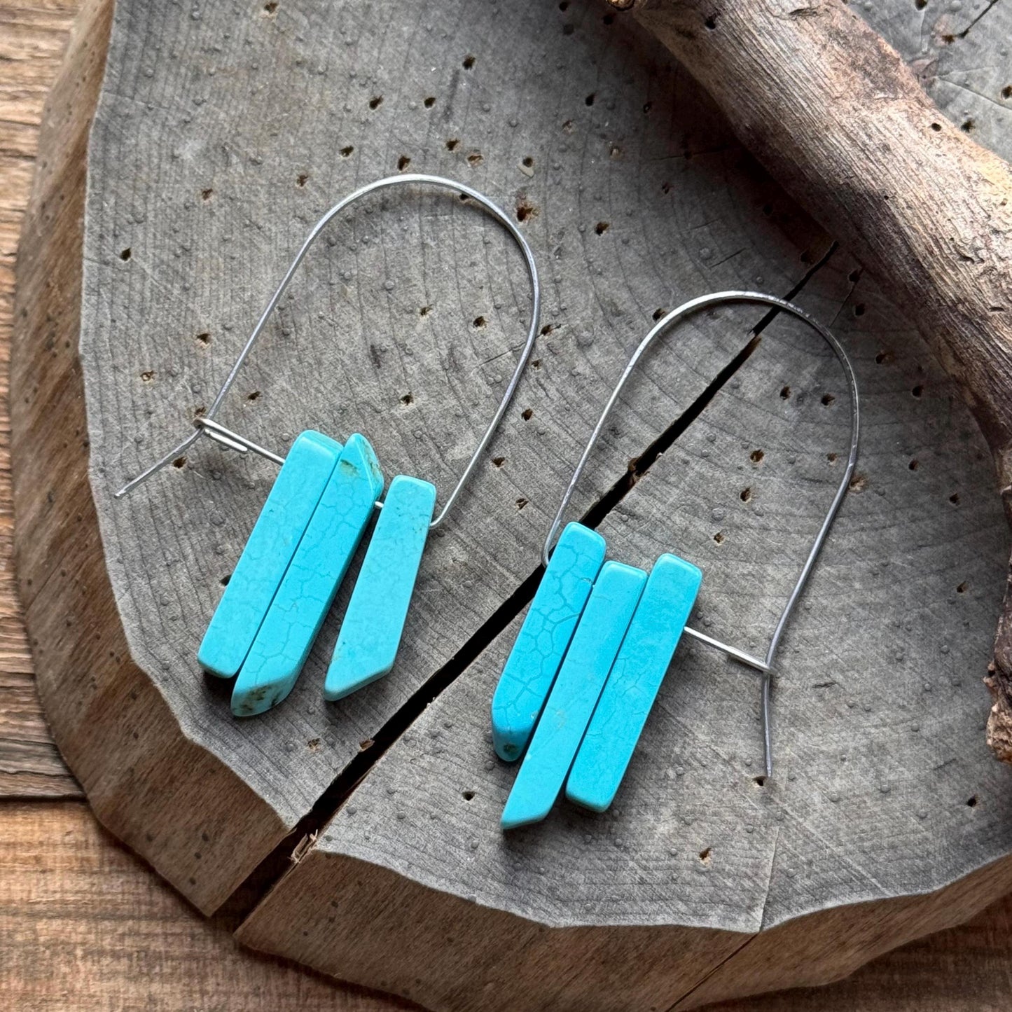 Blue Magnesite Stone Hoop Earrings: Modern Southwestern Style